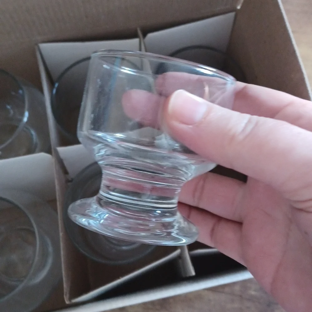 Six assorted mini dessert glassware - Picture 5 of 6
